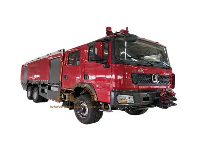 В чем разница между гражданскими и военными пожарными грузовиками?